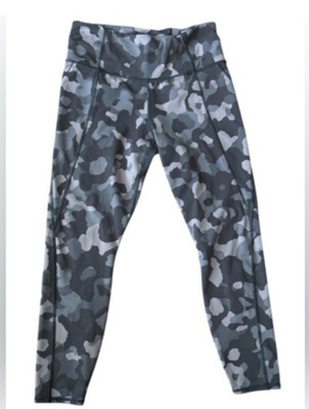 ATHLETA Lightning Camo 7/8 Tight Legging Black/Gray Camo Print   EUC Size M